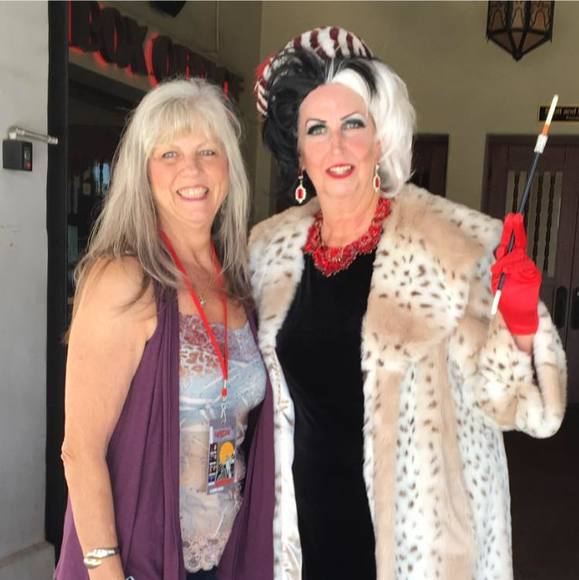 Meet your Posher, Debbie - Picture 1 of 1